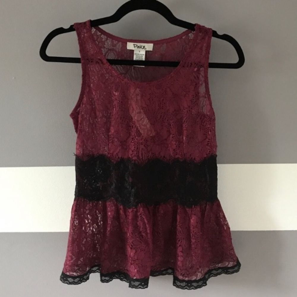 🆕NWT See-through Lace Top